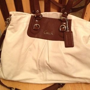 Coach Leather Ashley Satchel!!