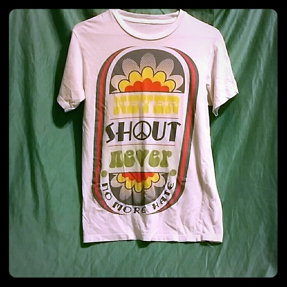 NeverShoutNever! No more hate album band tee