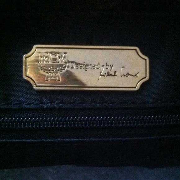 €Hostpick 7/8Auth MCM Quilt💥Leather SOLD2Cara🎉 - Picture 2 of 4