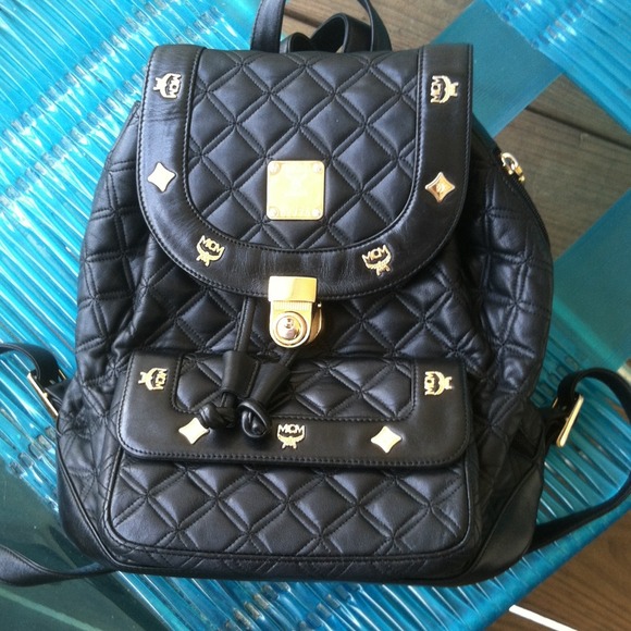 €Hostpick 7/8Auth MCM Quilt💥Leather SOLD2Cara🎉 - Picture 4 of 4