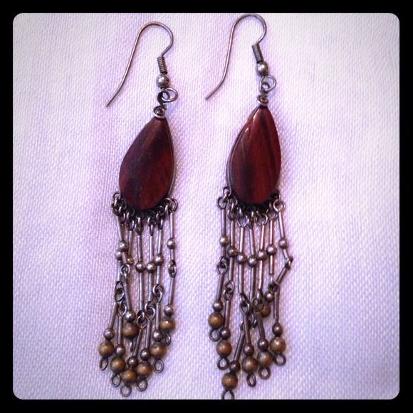🍁Vintage🍁Tear🍁Drop🍁Earrings🍁 - Picture 1 of 2