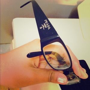 Prada frames