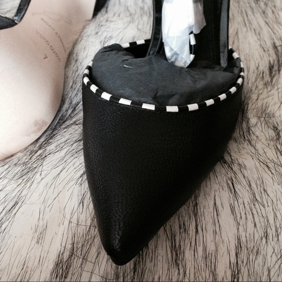 Brian Atwood Pumps 7 - Picture 2 of 4