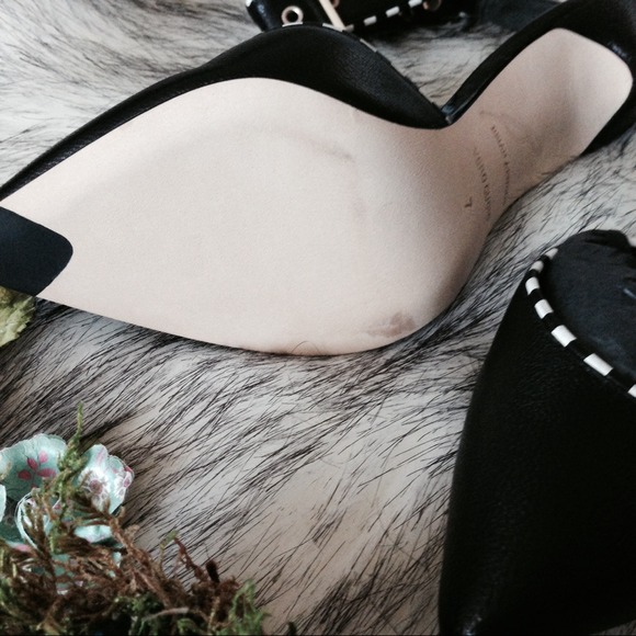 Brian Atwood Pumps 7 - Picture 4 of 4