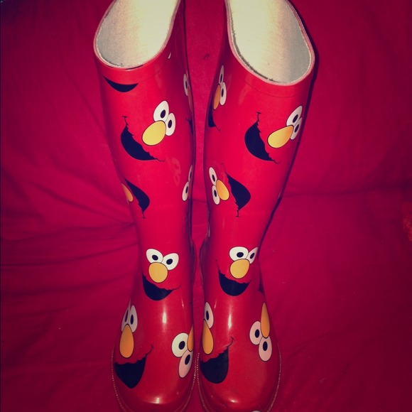 Elmo rain boots