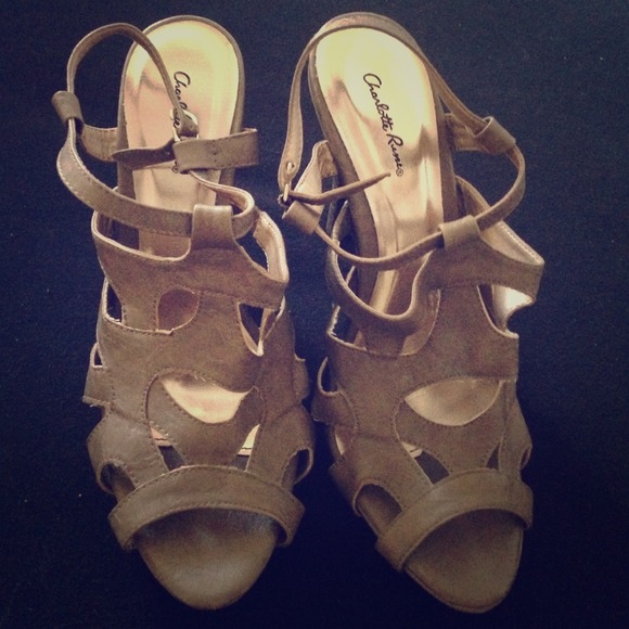 Heels - Picture 1 of 3