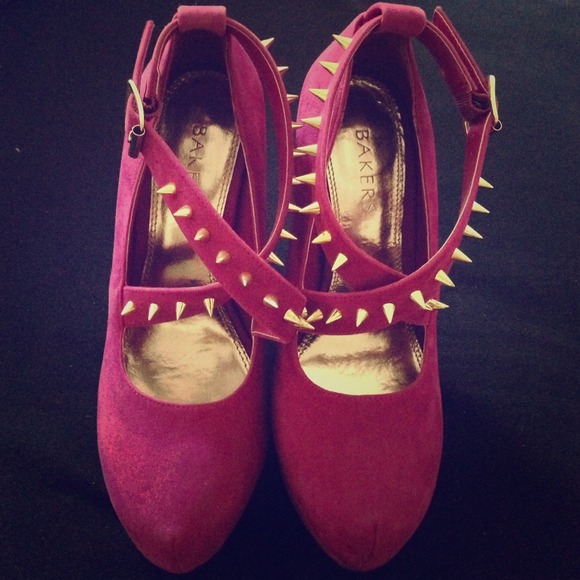 Rocker fuchsia pumps! - Picture 1 of 4