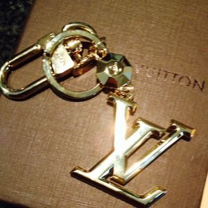 *TODAY ONLY***  Authentic KEYCHAIN ❤️❤️ LV