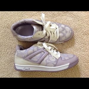 Coach Signatue Canvas Lavender and White size 7.5
