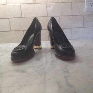 Tory Burch pumps