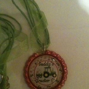 Daddy's tractor girl necklace