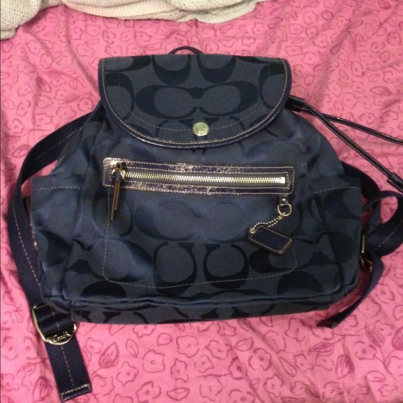 Bundle for Juanes. Reserved