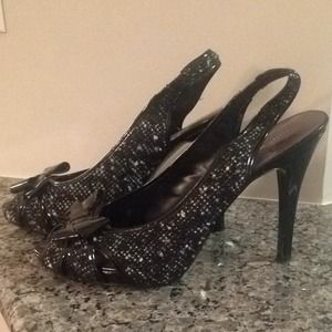 Nine West Peep-Toe W/ Bow Accent - Sling Back Pump