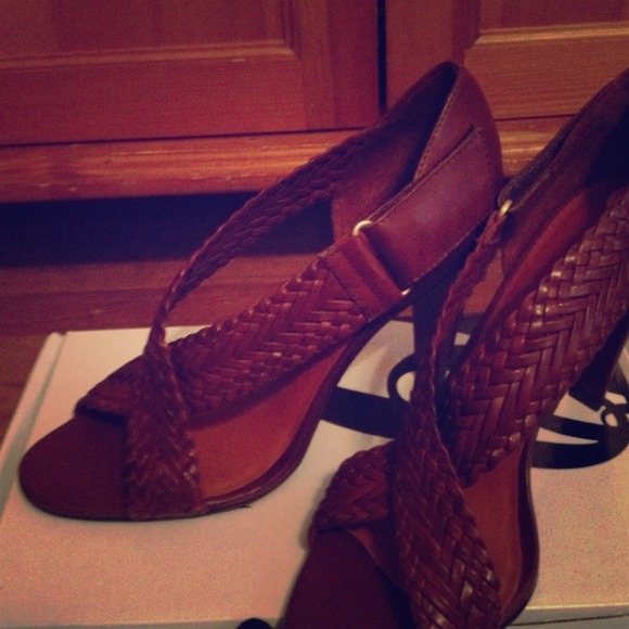 Antonio Melani Shoes - Antonio Melani leather braided heeled sandal