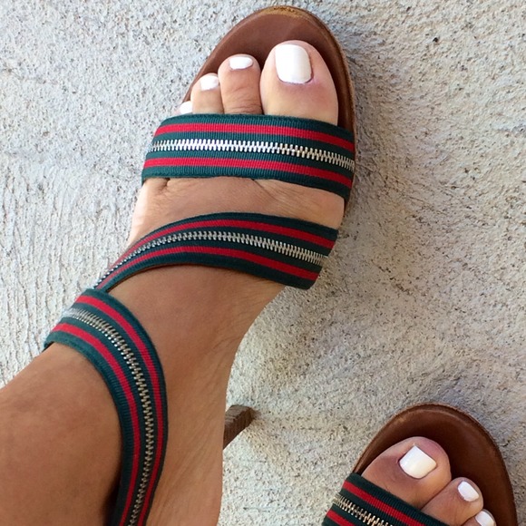 (SOLD) GUCCI 💯Authentic (SOLD) - Picture 3 of 4