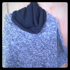 Beautiful black & white turtleneck poncho $11