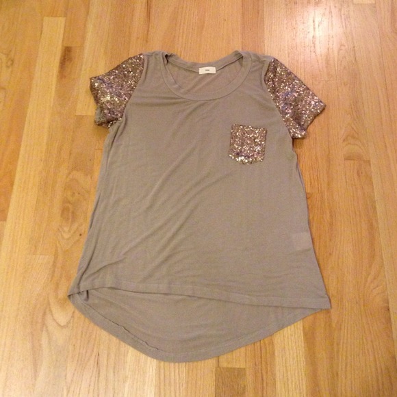 Beautiful sequin sleeve T!!!