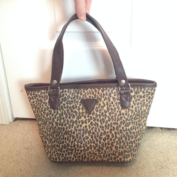 💋💋Cheetah Guess Purse