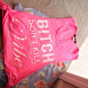 Bundle of Beach or work out tank and shower gel