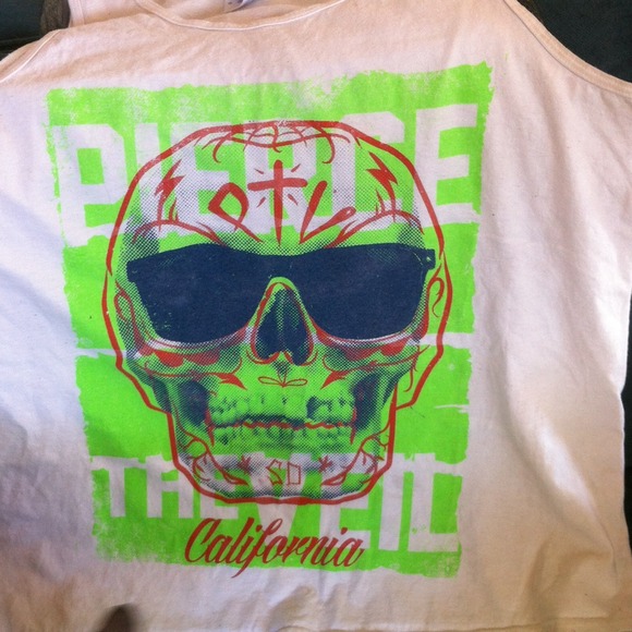 Pierce the Veil tank