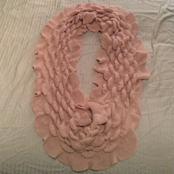 ALDO soft knit pink ruffle circle infinity scarf