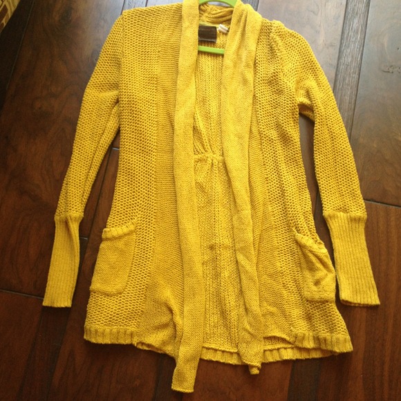 Anthropologie Outdoor Cafe Cardigan M mustard