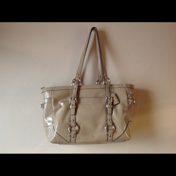Handbag - Picture 1 of 4