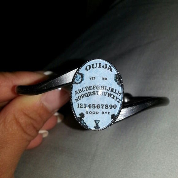 Jewelry - Ouija cameo glass bracelet cuff