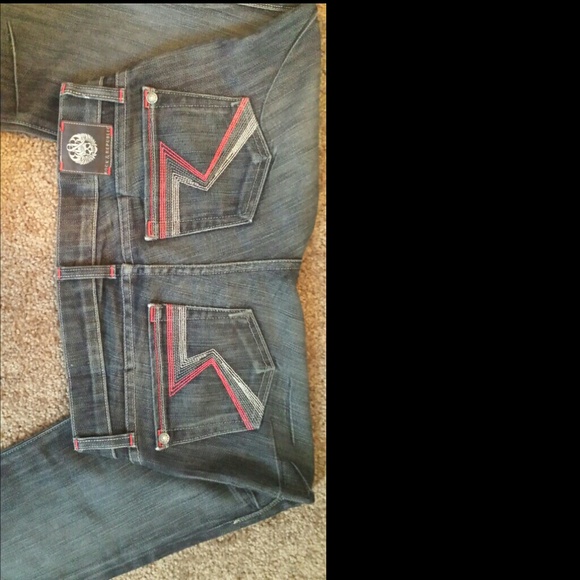 Jeans - Picture 3 of 3