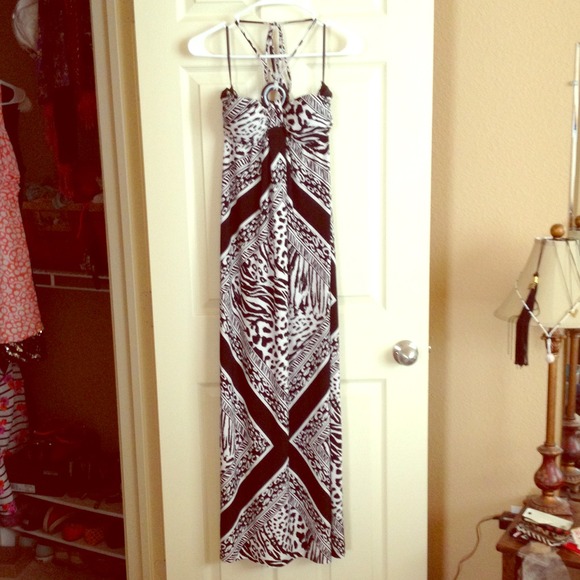 Exotic black and white maxi
