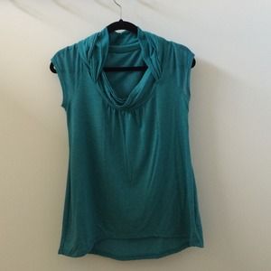 **BUNDLE*** Anthropologie shirt, red pumps