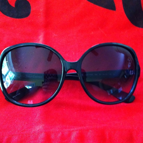 📛SOLD📛Juicy Couture sunglasses