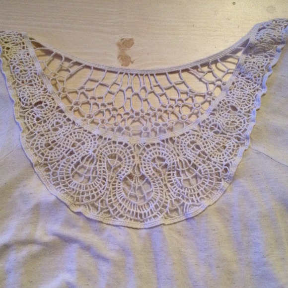 Cream cotton tee with crochet back