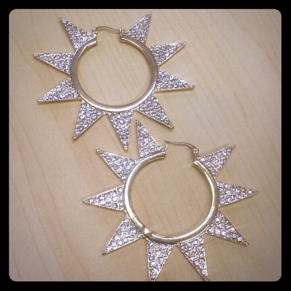 SOLD! Cute sunburnt rhinestone earrings