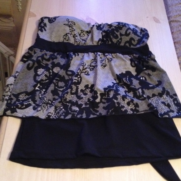 Sold in bundle - Picture 2 of 3