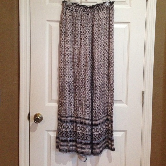 Size medium/large goucho pant