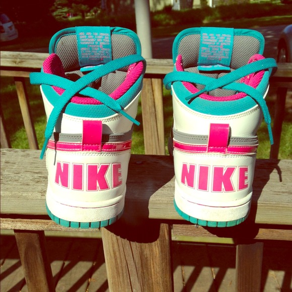 💖Nike high tops💖