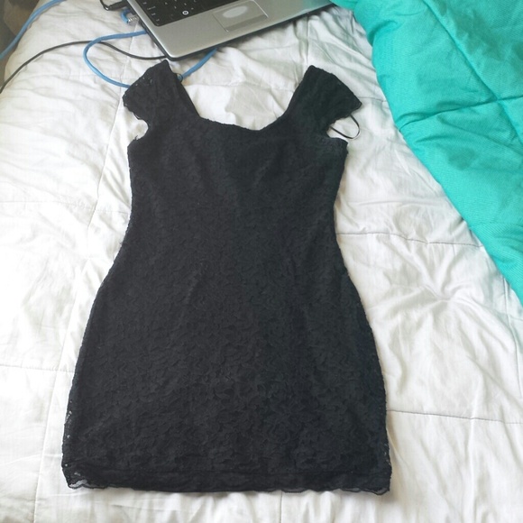 SOLD Black lace dress - Picture 1 of 4