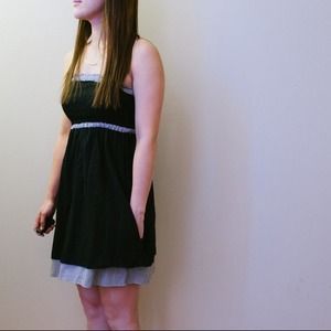 Strapless summer dress with pockets