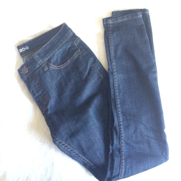 BDG Mid-Rise Ankle jeans, 27W / 29L