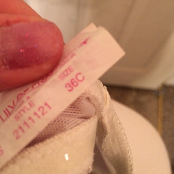 💮✔️SOLD LOCALLY✔️💮 Lily of France 36C Bra - Picture 3 of 3