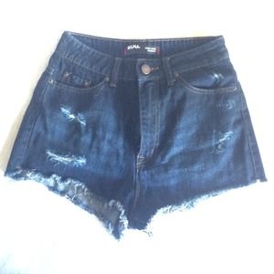BDG High Rise Cheeky Short, size 27
