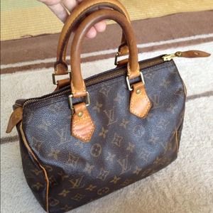 SOLD Louis Vuitton Speedy 25