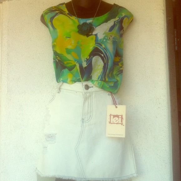 Light whitish denim skirt by L.E.I