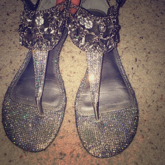 Show stopper silver sandals