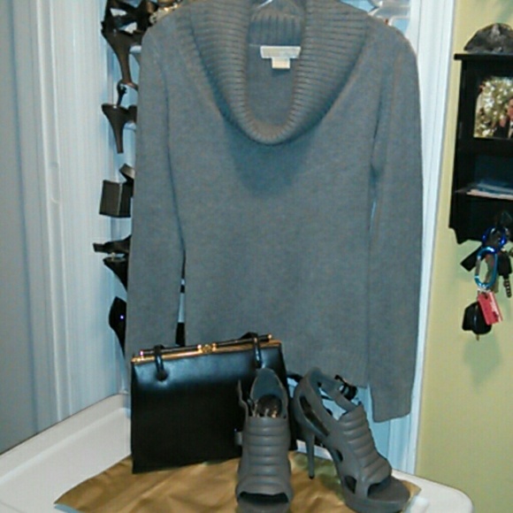 Michael Kors cowl neck sweater- size M/M