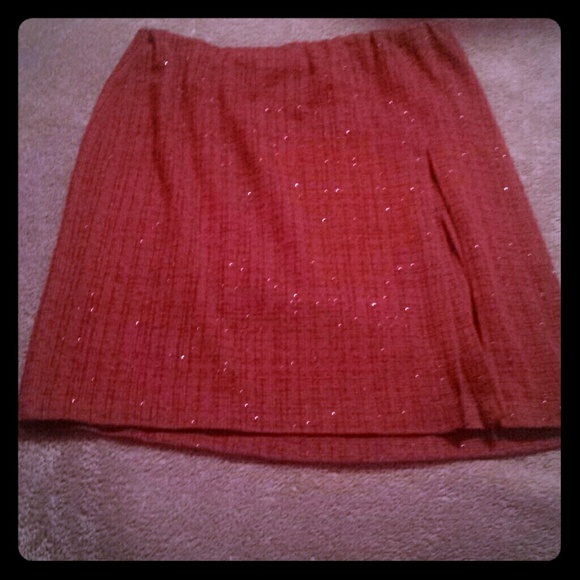 Cute skirt with slit