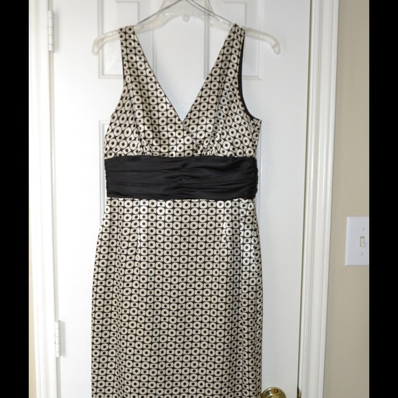 Black & Cream silky lined dress.