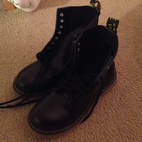 Dr martens black boots