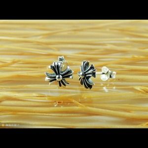 925 Sterling Sliver Cross Stud Earrings